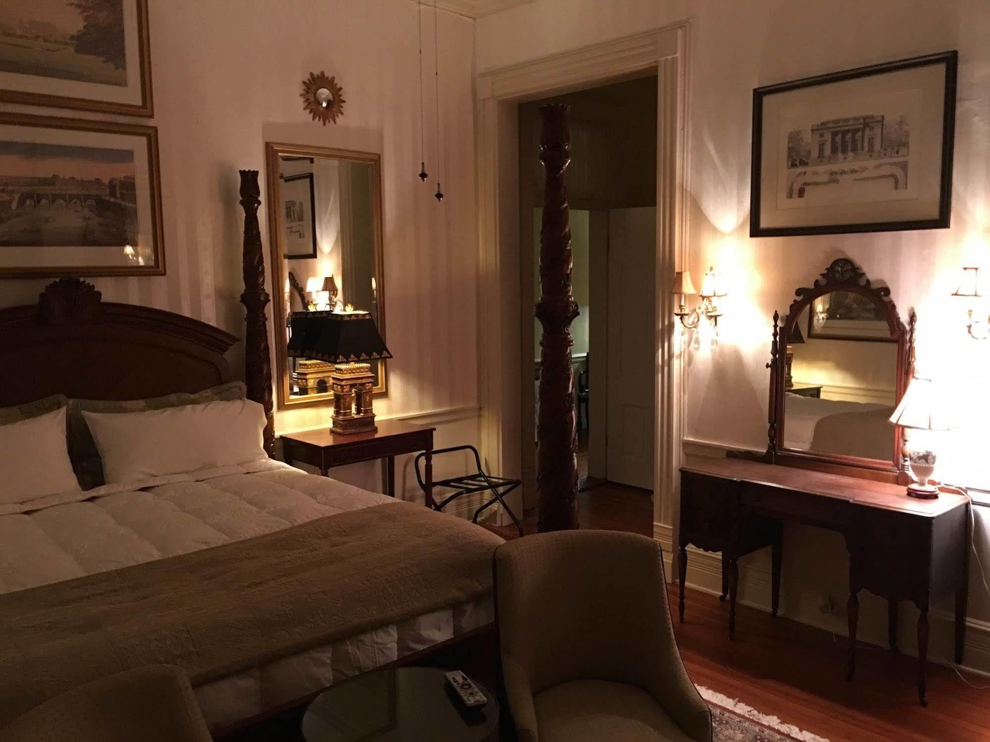 Burke Mansion Bed and Breakfast Macon Exteriör bild